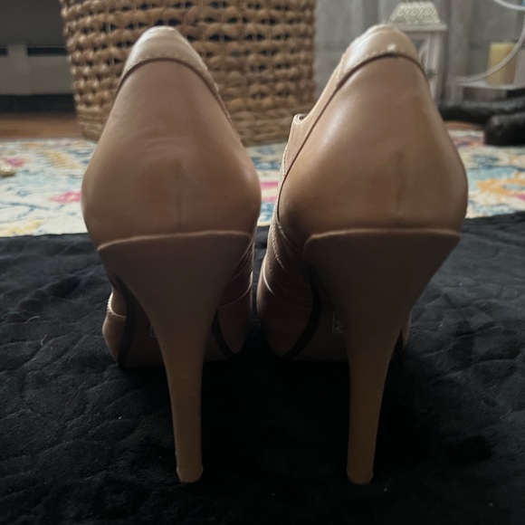 MRKT Heels - Picture 6 of 8